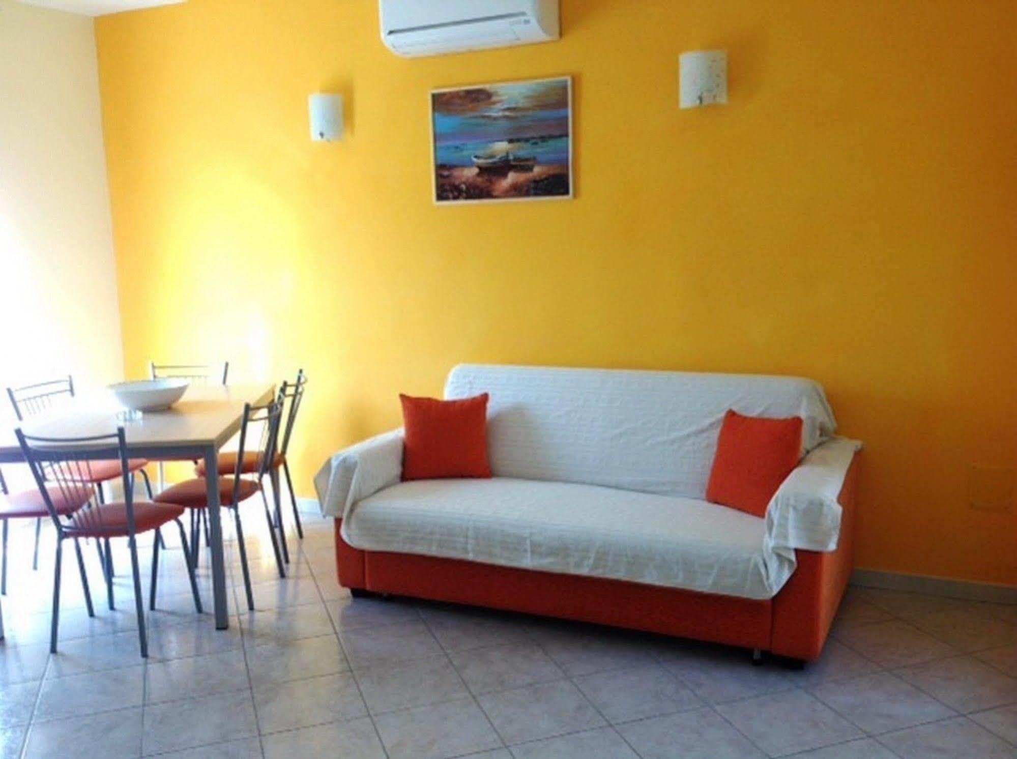 R&Z Getaway Apartment Santa Maria Coghinas Luaran gambar